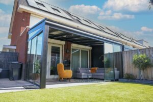 Zonwering boven op het dak (2)